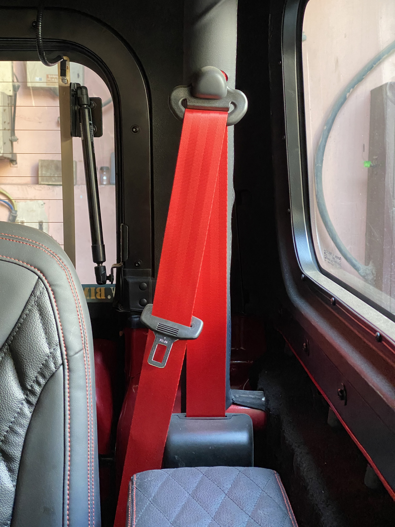 Color Seat Belts