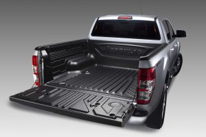 isuzu-d-max-bedliner-over-lip-2