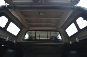 isuzu-d-max-carryboy-sliding-glass-4