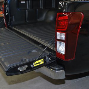 isuzu-d-max-tail-gate-assist-1