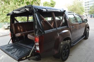 isuzu-d-max-parallel-seats-3