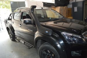 isuzu-d-max-functional-snorkel-5