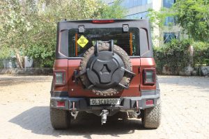 mahindra-thar-stepney-cover-lock-model-i-1