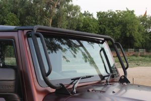 mahindra-thar-windshield-light-rod-10