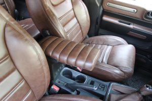 mahindra-thar-front-arm-rest-model-d-5