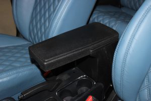 mahindra-thar-front-arm-rest-21