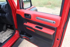 mahindra-thar-dashboard-%26-door-panels-leather-40