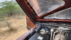 mahindra-thar-bonnet-shockers-4