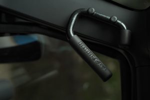 mahindra-thar-grab-handles-1