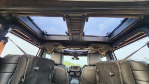 mahindra-thar-sunroof-hatch-20