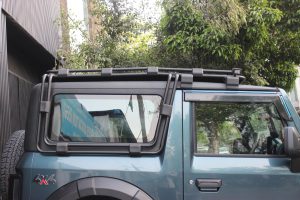 mahindra-thar-side-window-mounting-10