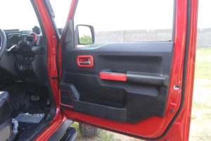 suzuki-jimny-dashboard-%26-door-panels-4