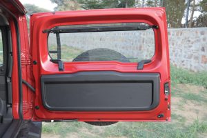 suzuki-jimny-defogger-wire-covers-3