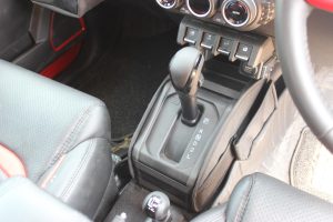 suzuki-jimny-console-organiser-4