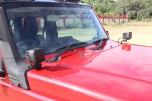 suzuki-jimny-windshield-light-brackets-1