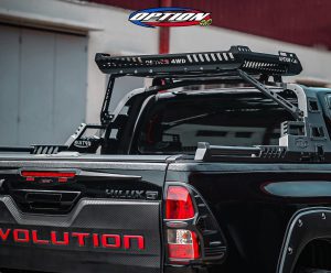 toyota-hilux-option-assault-2