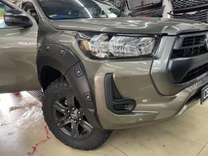 toyota-hilux-fenders-rivit-5