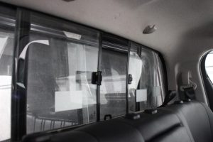 toyota-hilux-carryboy-sliding-glass-1