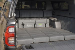 toyota-hilux-rear-bed-seating-10