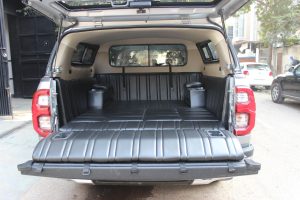 toyota-hilux-rear-bed-seating-7