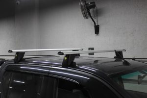 toyota-hilux-farad-cross-bars-11